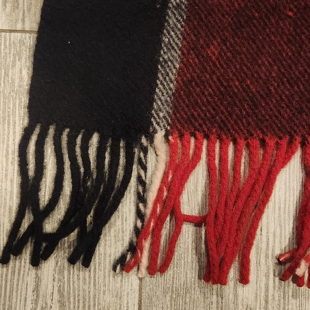 Vintage 100% Virgin Wool Blanket Red Black Plaid Tartan Romanian EUC